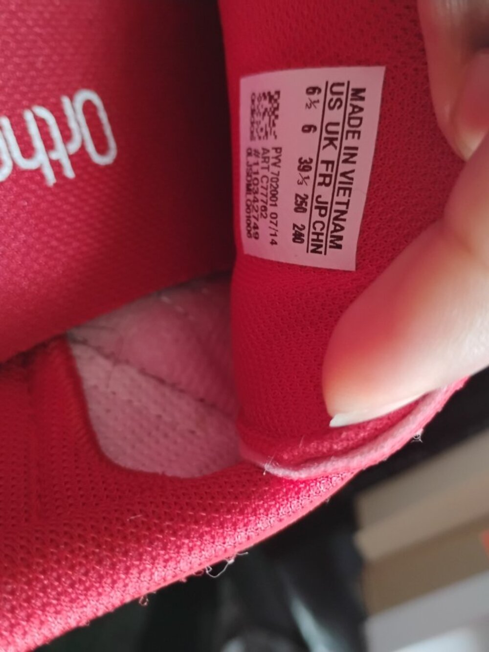 Adidas Swift Run J Children's Size 6 or size 8 women/s  red and gray sneakers - Picture 6 of 7